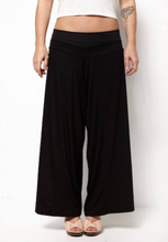 Load image into Gallery viewer, Bolero